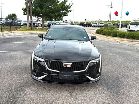 Used 2024 Cadillac CT4 Sport RWD image 2