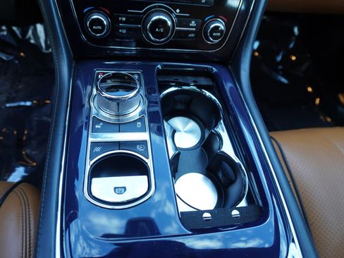 Used 2013 Jaguar XJ L Portfolio AWD/4WD image 19