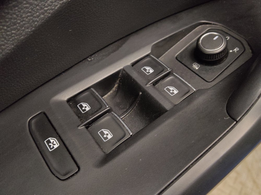 Used 2024 Volkswagen Jetta SE FWD image 27