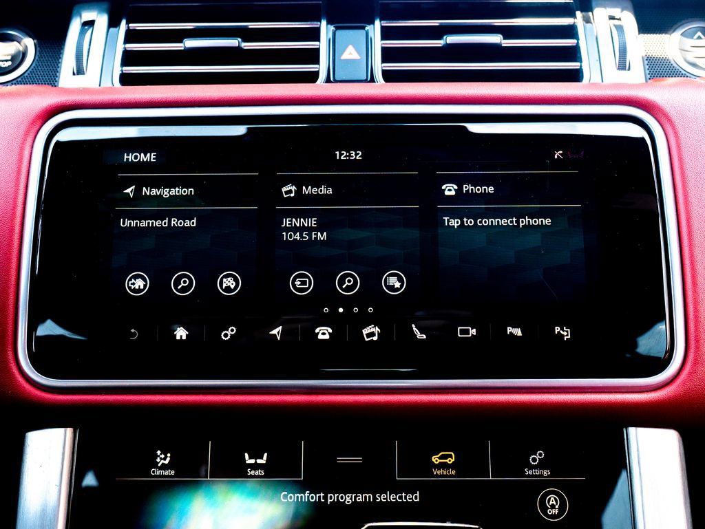 Used 2021 Land Rover Range Rover Autobiography AWD/4WD image 23