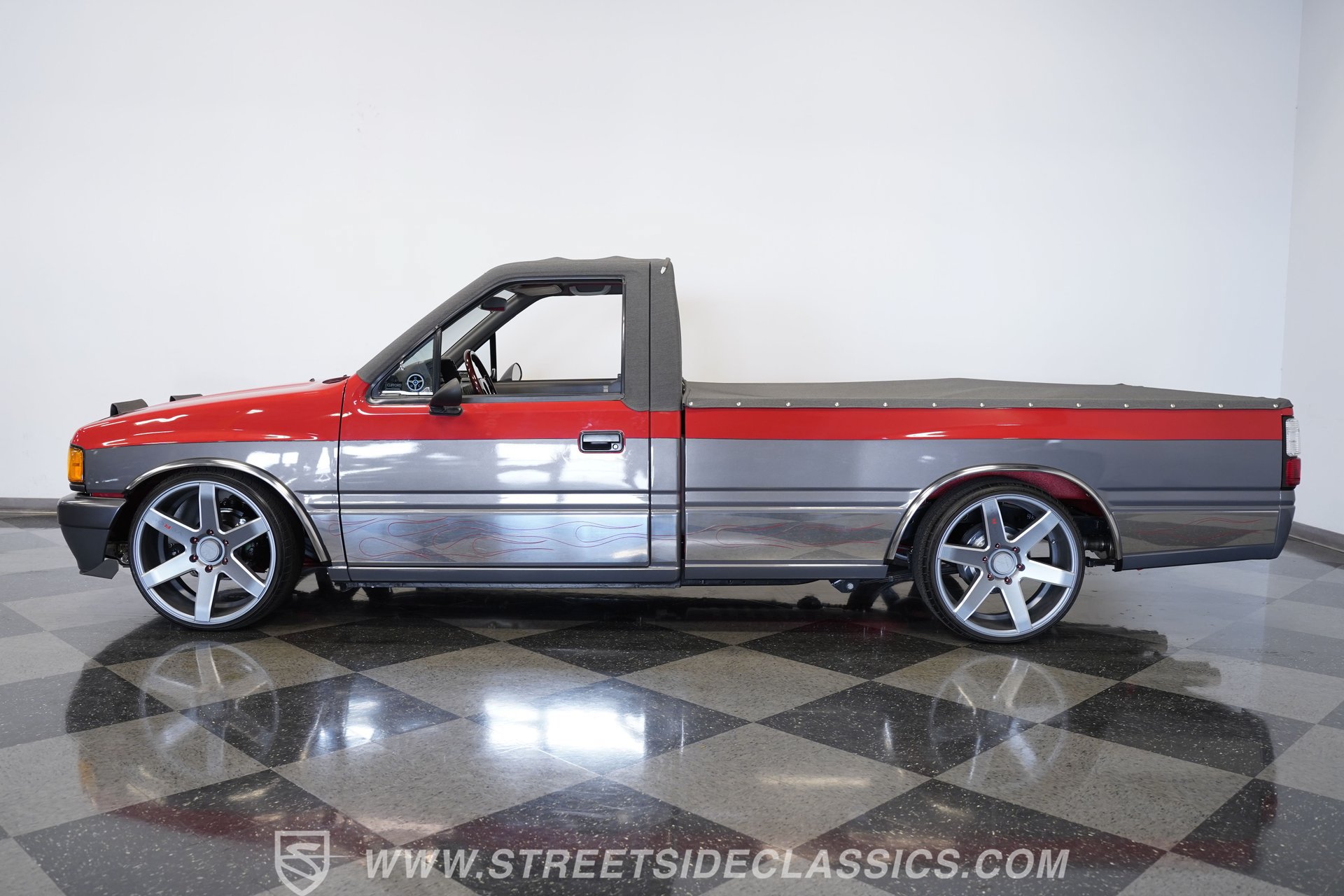 Used 1989 Isuzu Pickup S RWD image 2
