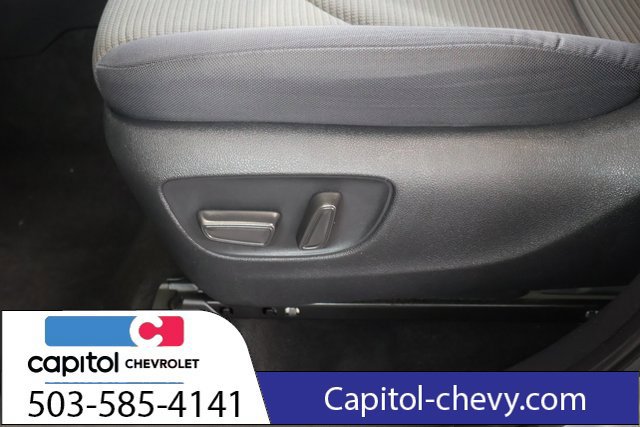Used 2023 Toyota Highlander LE AWD/4WD image 14
