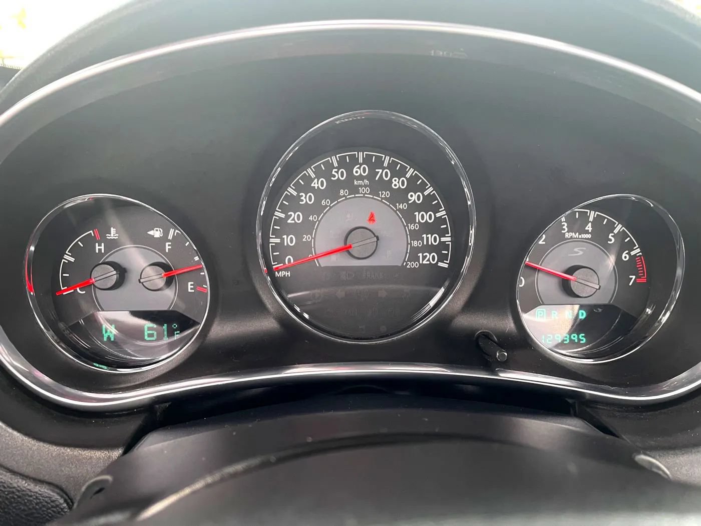 Used 2014 Chrysler 200 S FWD image 22