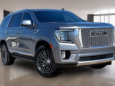 Used 2021 GMC Yukon Denali w/ Denali Premium Package RWD image 11