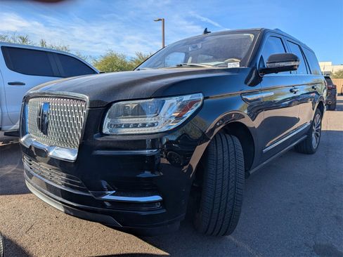 Used 2018 Lincoln Navigator Select w/ Technology Package image 2