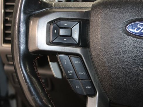 Used 2017 Ford F150 Raptor w/ Equipment Group 802A Luxury image 38