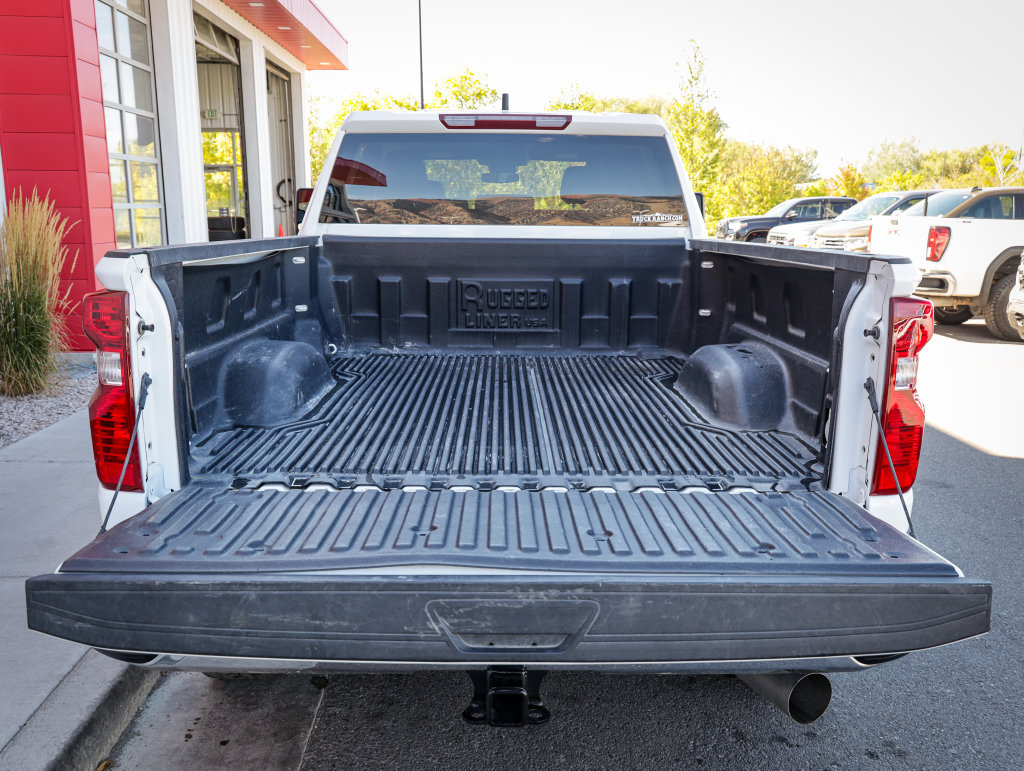 Used 2024 Chevrolet Silverado 2500 LT w/ Convenience Package AWD/4WD image 5