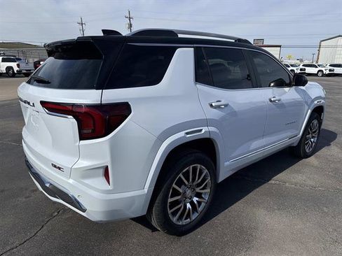 New 2026 GMC Terrain Denali w/ LPO, Floor Liner Package image 4