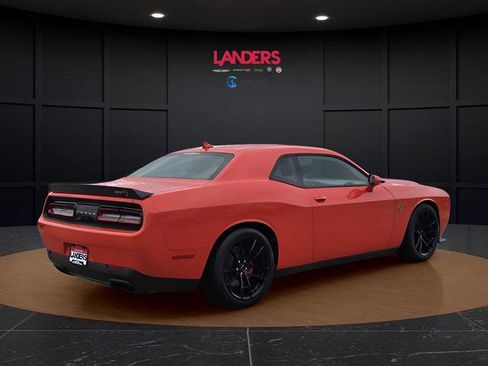 Used 2023 Dodge Challenger SRT Hellcat w/ Driver Convenience Group image 4