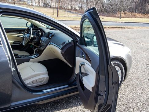 Used 2011 Buick Regal CXL w/ RL6 Preferred Equipment Group image 16