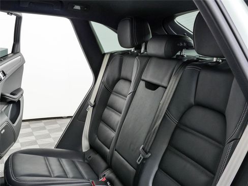 New 2026 Porsche Macan Electric AWD/4WD image 22