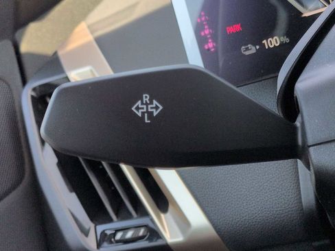 New 2026 BMW iX xDrive45 image 28