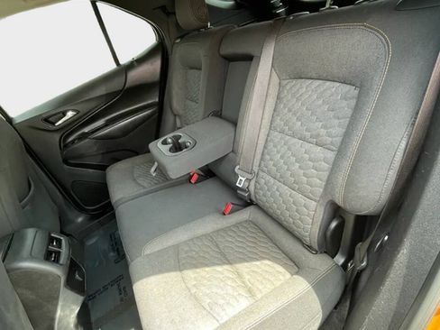 Used 2018 Chevrolet Equinox LT FWD image 12