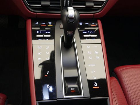 Certified 2023 Porsche Macan S image 49