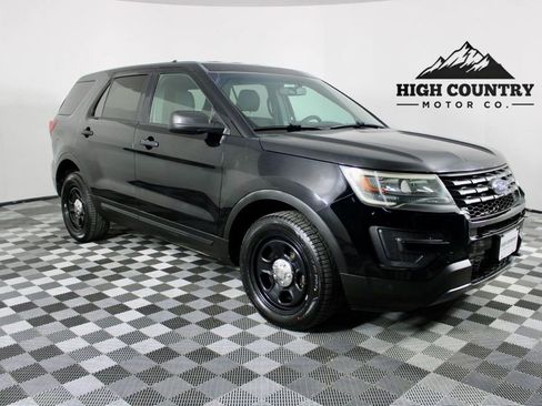 Used 2016 Ford Explorer Base image 1