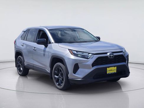 Used 2024 Toyota RAV4 LE FWD image 3