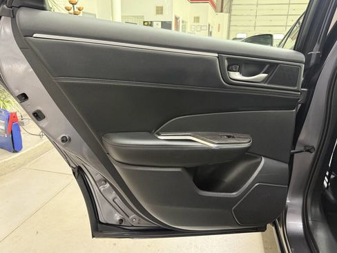 Used 2018 Honda Clarity Plug-In Hybrid image 12