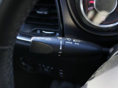 Used 2016 Dodge Challenger R/T image 14