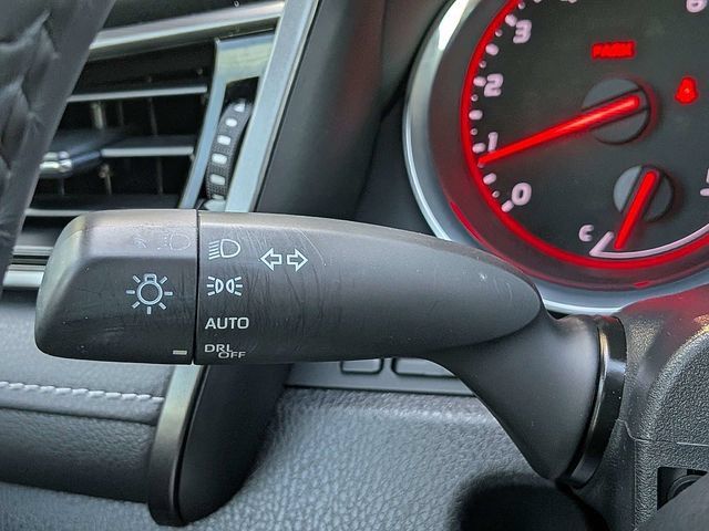 Used 2020 Toyota Camry XSE FWD image 26
