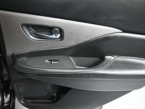 Used 2019 Nissan Murano SL w/ Cargo Package FWD image 36