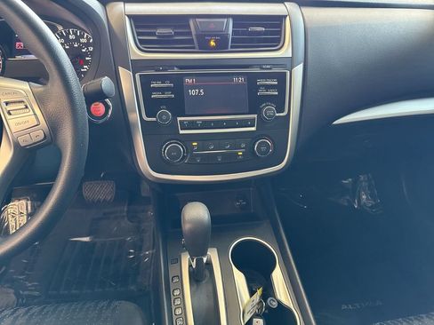 Used 2017 Nissan Altima 2.5 S w/ Power Driver Seat Package FWD image 21
