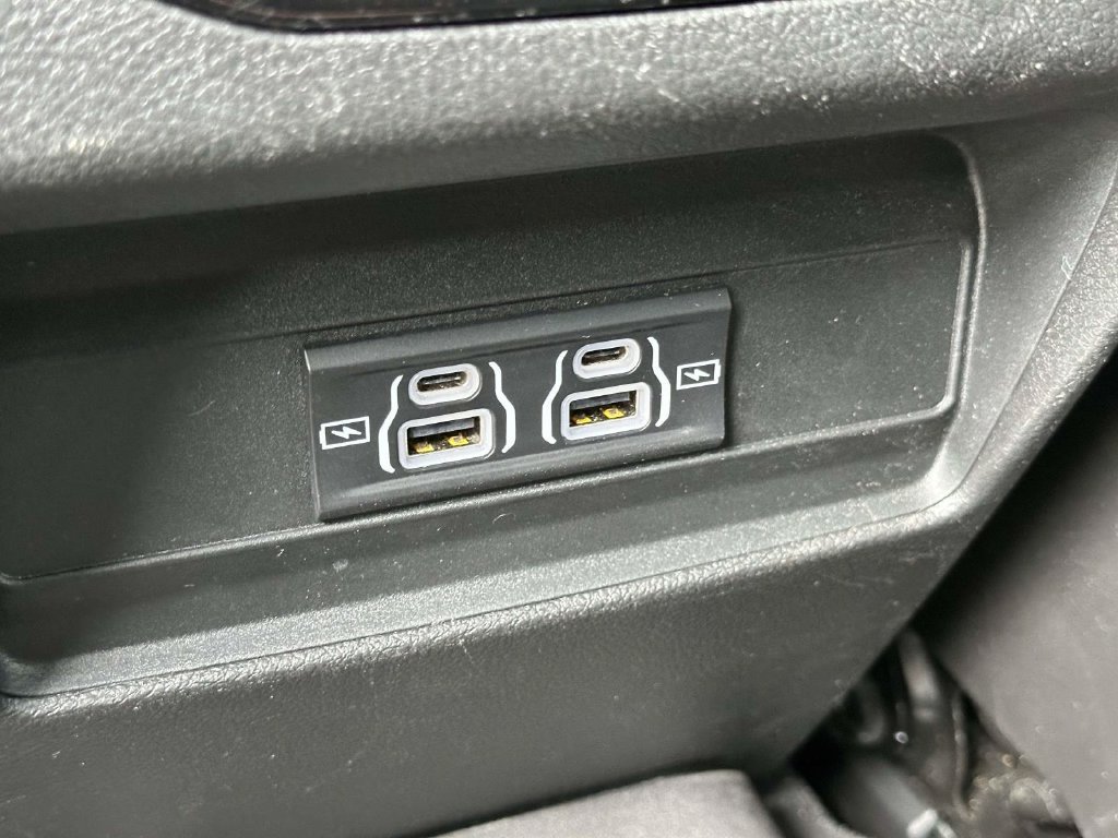 Used 2025 Jeep Grand Cherokee L Laredo AWD/4WD image 10