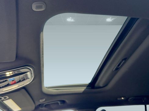 New 2025 Jeep Grand Cherokee Laredo X image 15