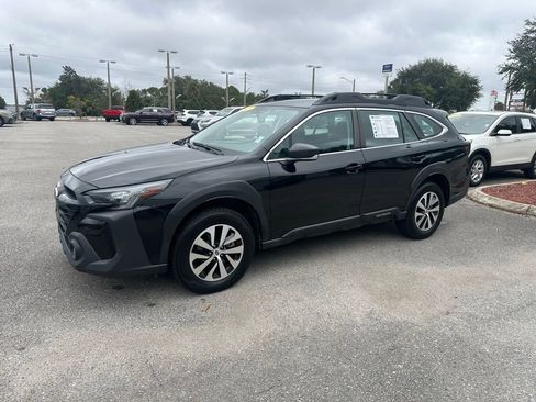 Used 2023 Subaru Outback 2.5i image 12