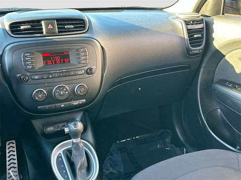 Used 2014 Kia Soul image 19