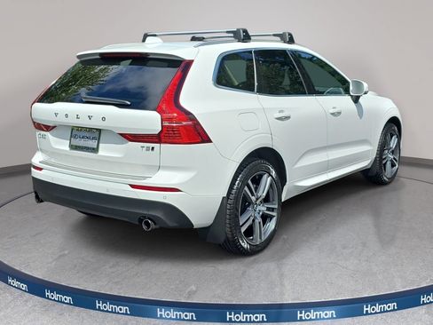 Used 2020 Volvo XC60 T5 Momentum w/ Protection Package Premier AWD/4WD image 5
