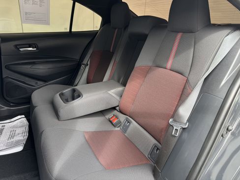 Used 2024 Toyota Corolla SE image 11