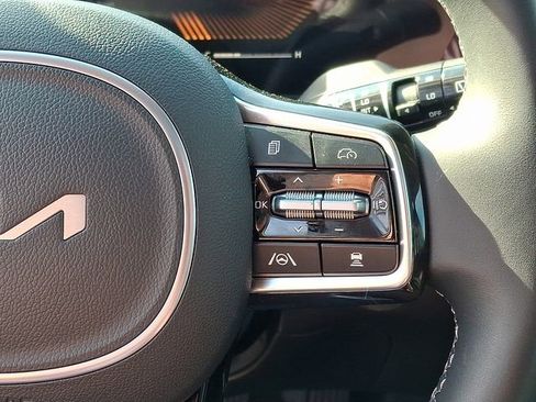 Used 2025 Kia Sorento S w/ Panoramic Sunroof Package image 23