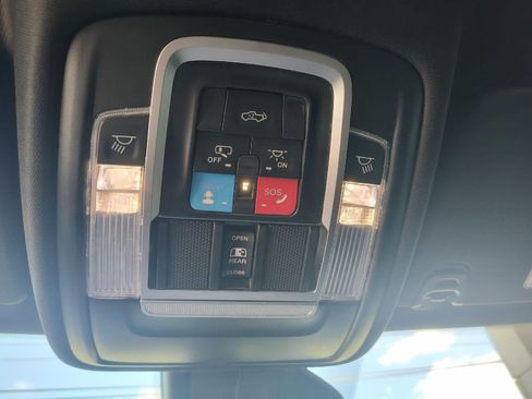 Used 2025 RAM 1500 Big Horn AWD/4WD image 21