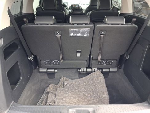 Used 2025 Honda Odyssey Touring image 25