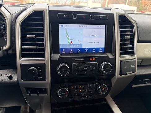 Used 2020 Ford F250 Lariat w/ Chrome Package image 28