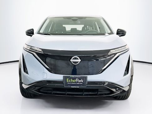 Used 2024 Nissan Ariya AWD image 2