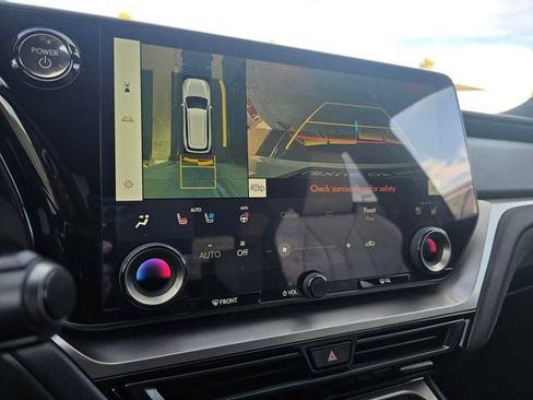 Certified 2025 Lexus TX 500h AWD w/ Technology Package image 28