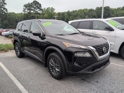 Used 2021 Nissan Rogue S FWD image 1