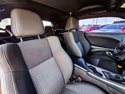 Used 2023 Dodge Challenger GT image 13