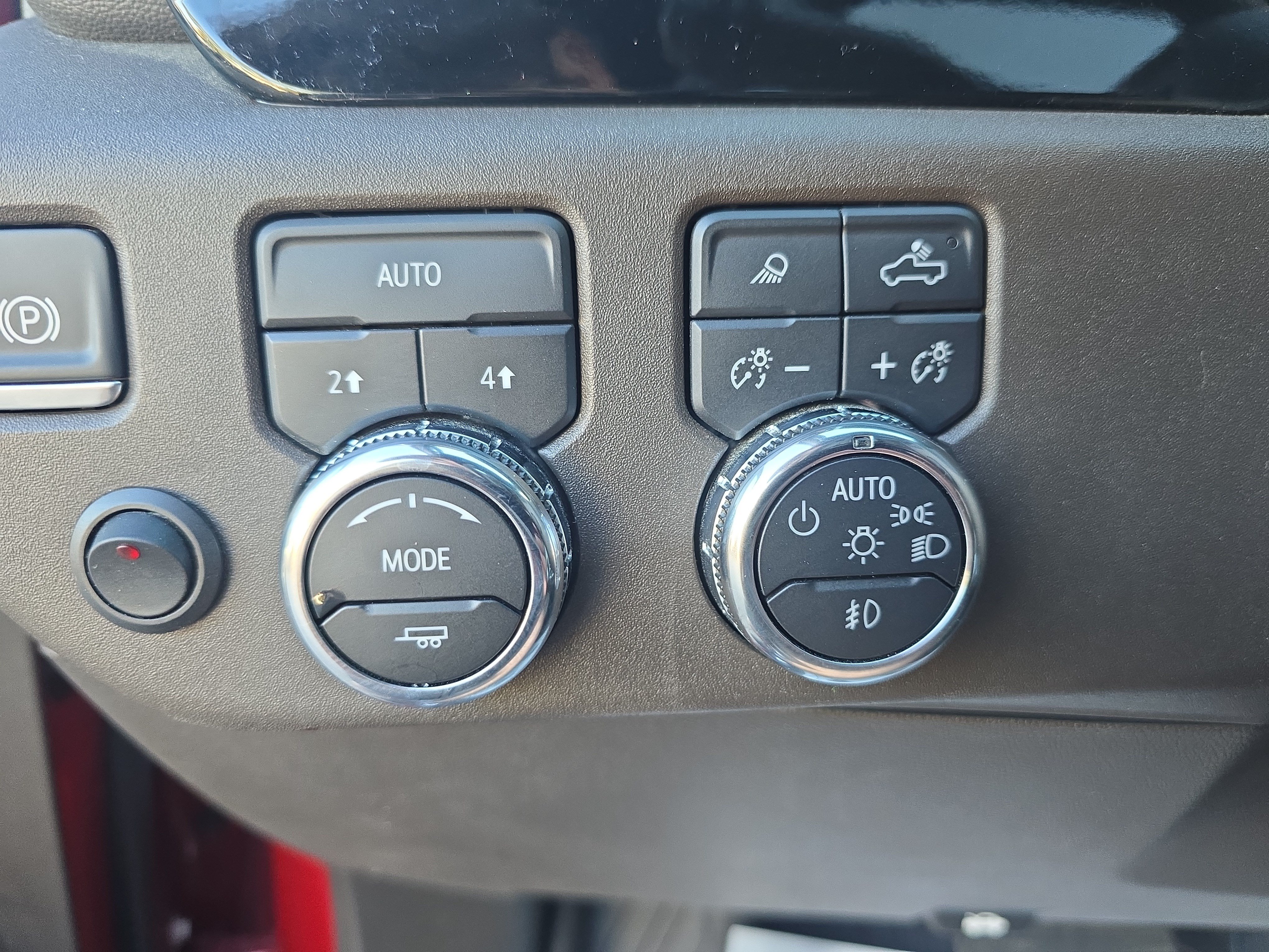 Used 2025 GMC Sierra 1500 SLT w/ SLT Premium Plus Package AWD/4WD image 27