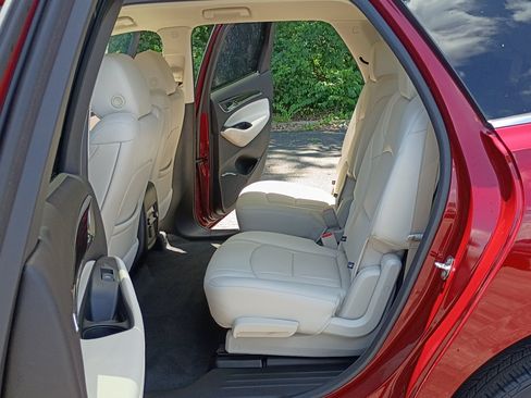 Used 2023 Buick Enclave Essence w/ Sport Touring Edition FWD image 14