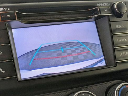 Used 2018 Toyota RAV4 LE w/ Carpet Mat Package image 21
