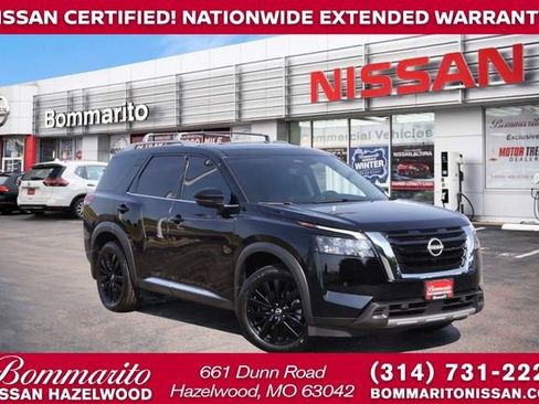 Certified 2025 Nissan Pathfinder Platinum w/ Cargo Package AWD/4WD image 1