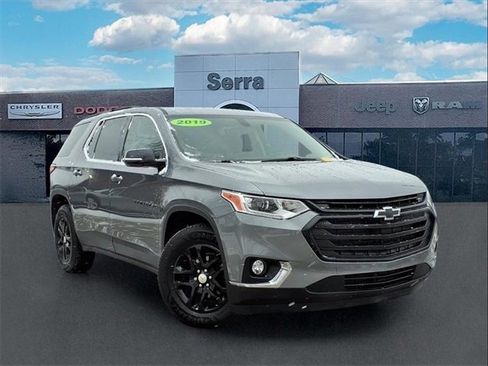 Used 2019 Chevrolet Traverse LT w/ LPO, Blackout Package image 1