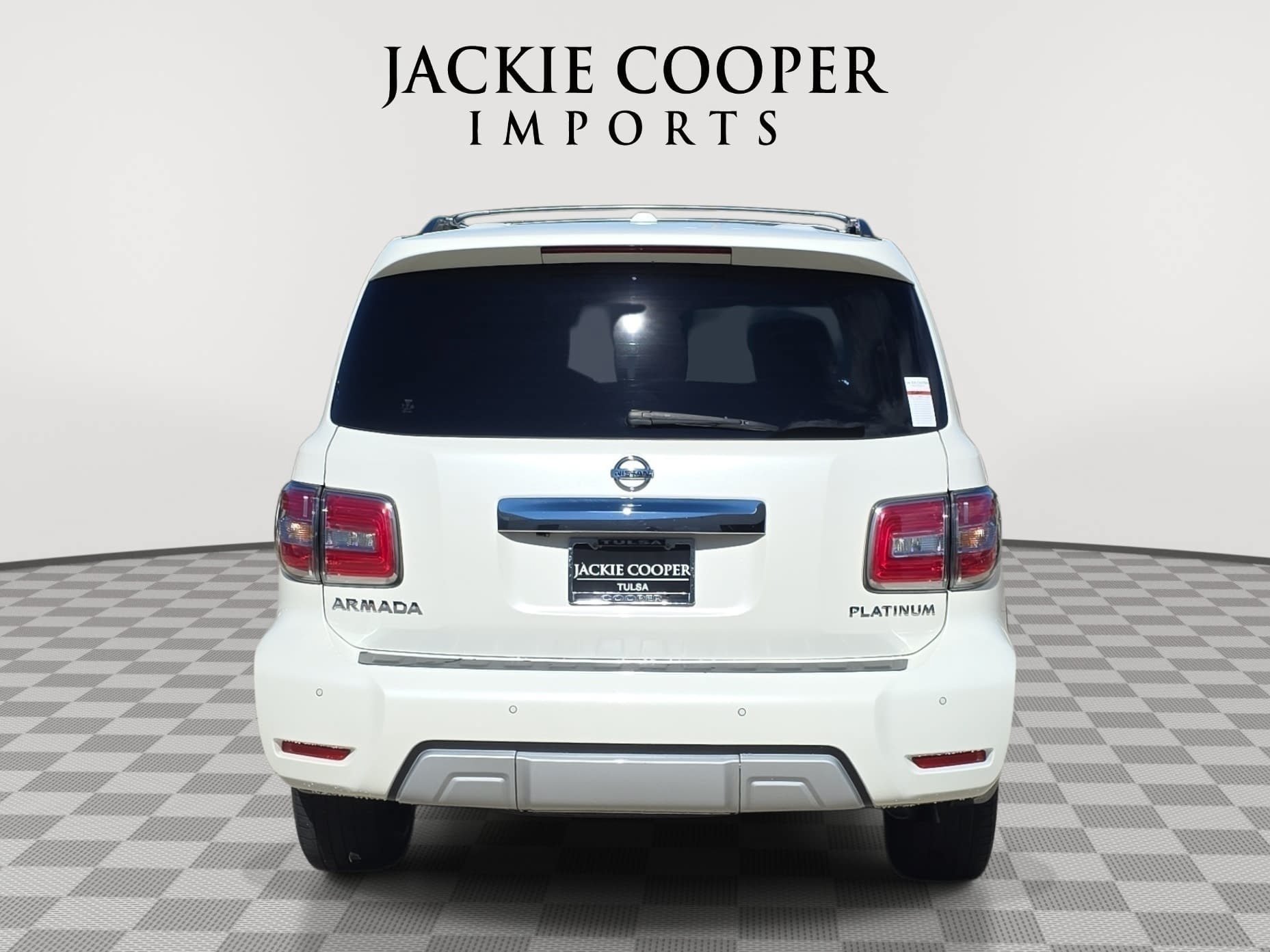 Used 2017 Nissan Armada Platinum w/ Interior Lighting Package AWD/4WD image 6
