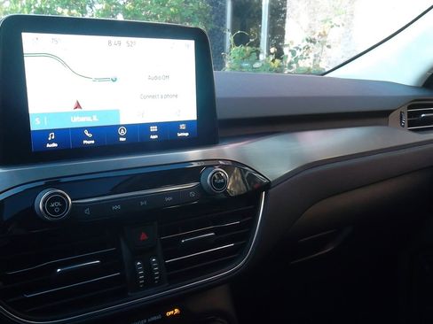 Used 2022 Ford Escape Titanium image 18