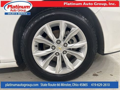Used 2022 Chevrolet Malibu LT FWD image 44