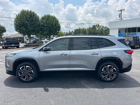 New 2026 Buick Enclave Sport Touring w/ Super Cruise Package image 7