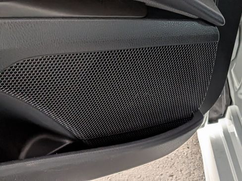 Used 2024 Toyota Camry SE image 10