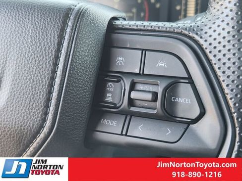 Used 2025 Toyota Tacoma SR image 29